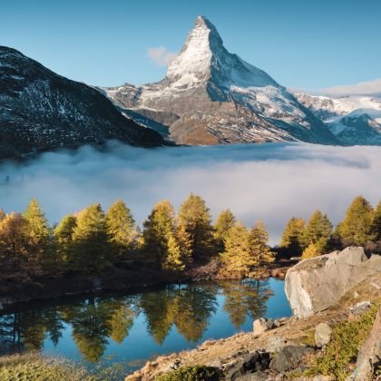 Schweiz. ganz natuerlich.                                        Der Grindjisee bei Zermatt mit dem Matterhorn im Hintergrund.